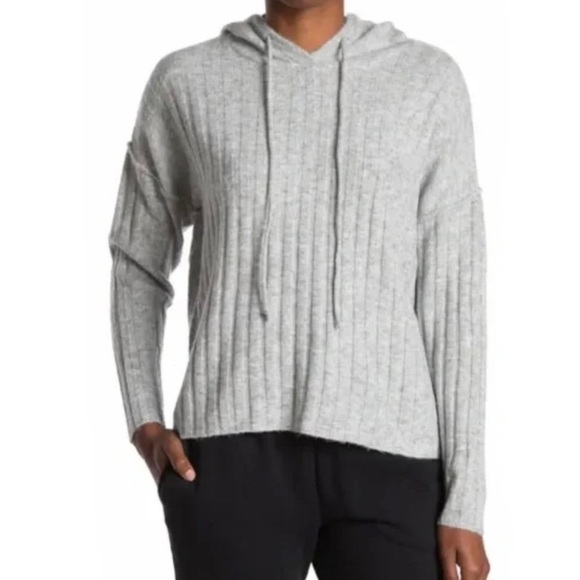 Sweet Romeo Tops - Sweet Romeo gray ribbed knit hoodie NWT